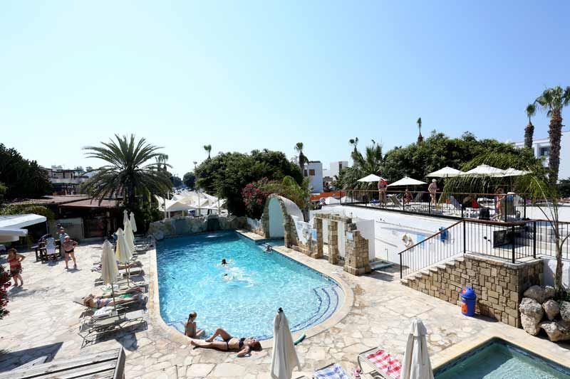 Dionysos Central بافوس المظهر الخارجي الصورة