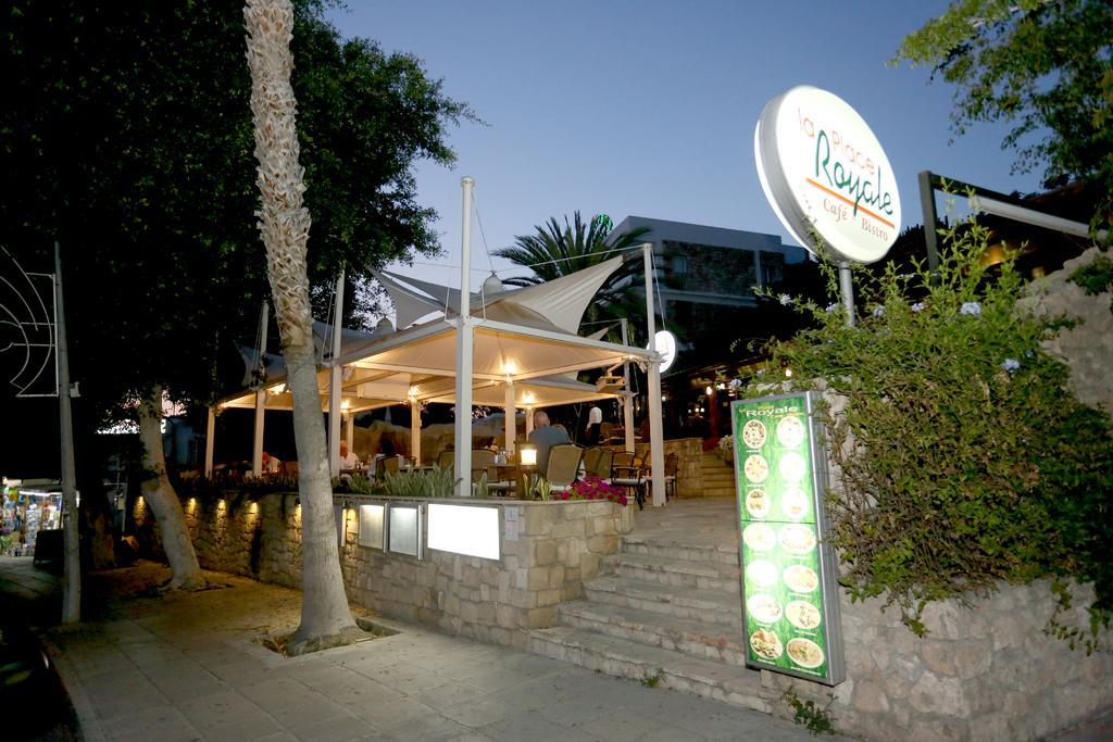 Dionysos Central بافوس المظهر الخارجي الصورة